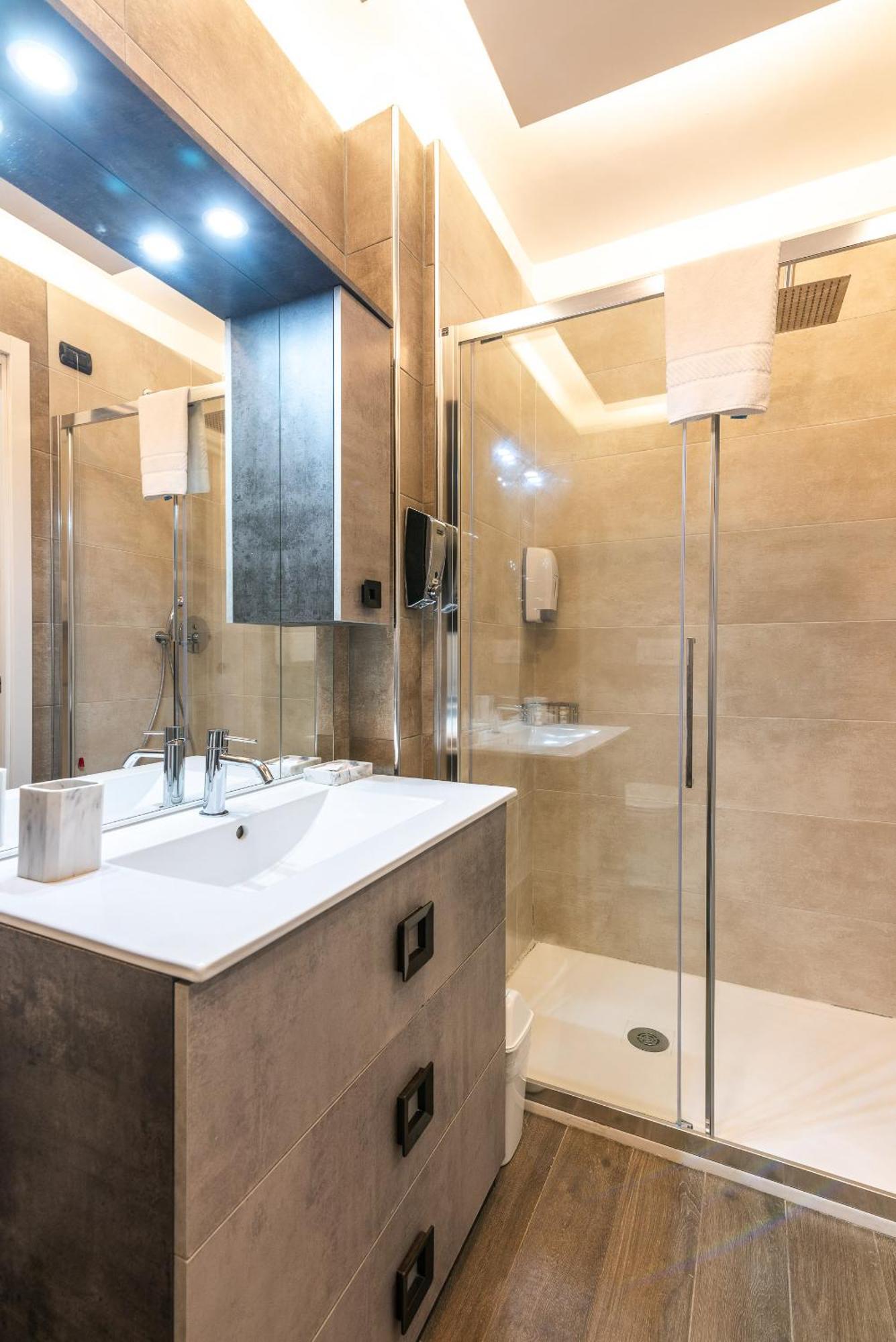 Double L Luxury Suite Milan Exterior photo